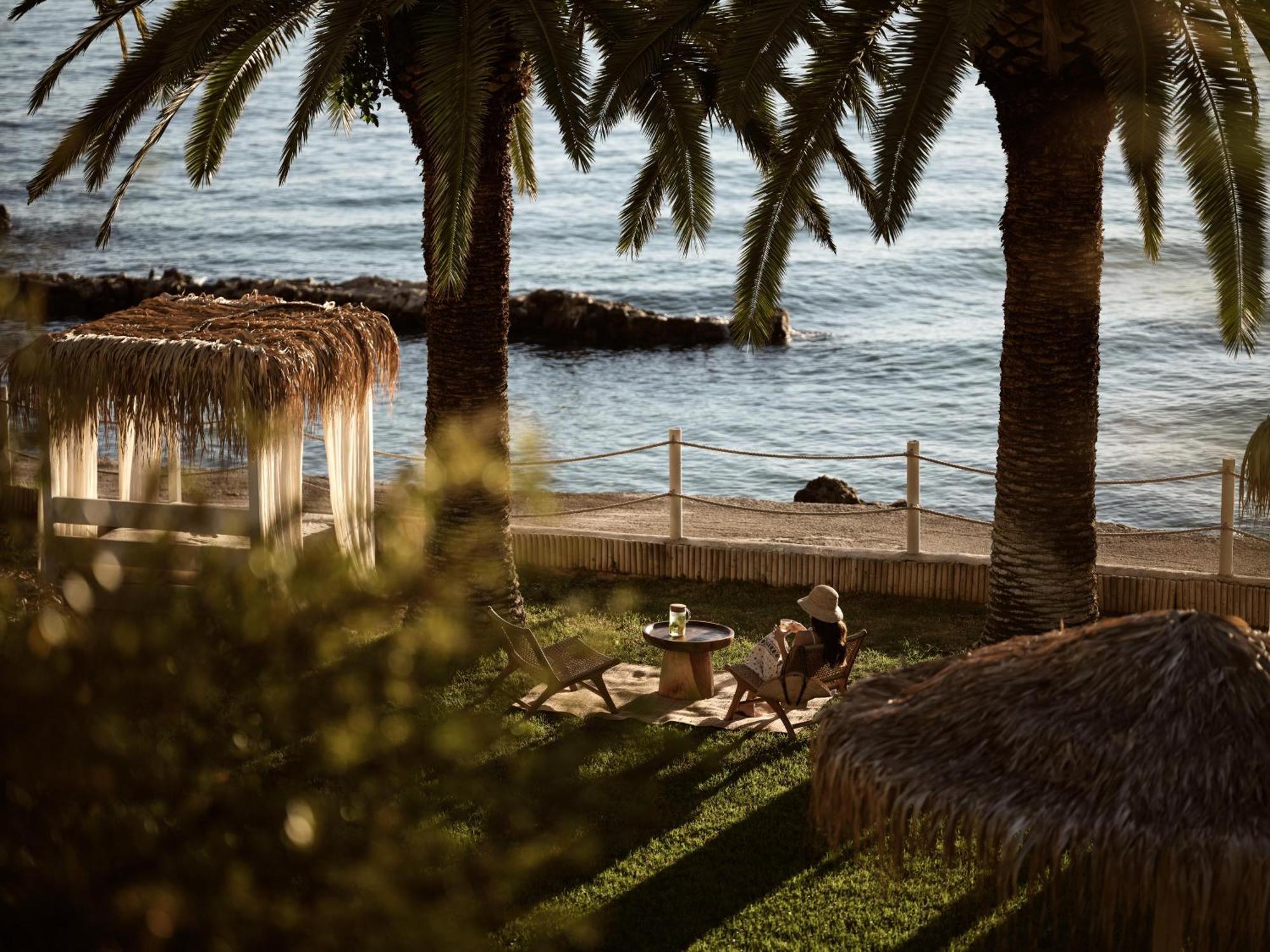 Calypso Villas Amoudi Exterior photo