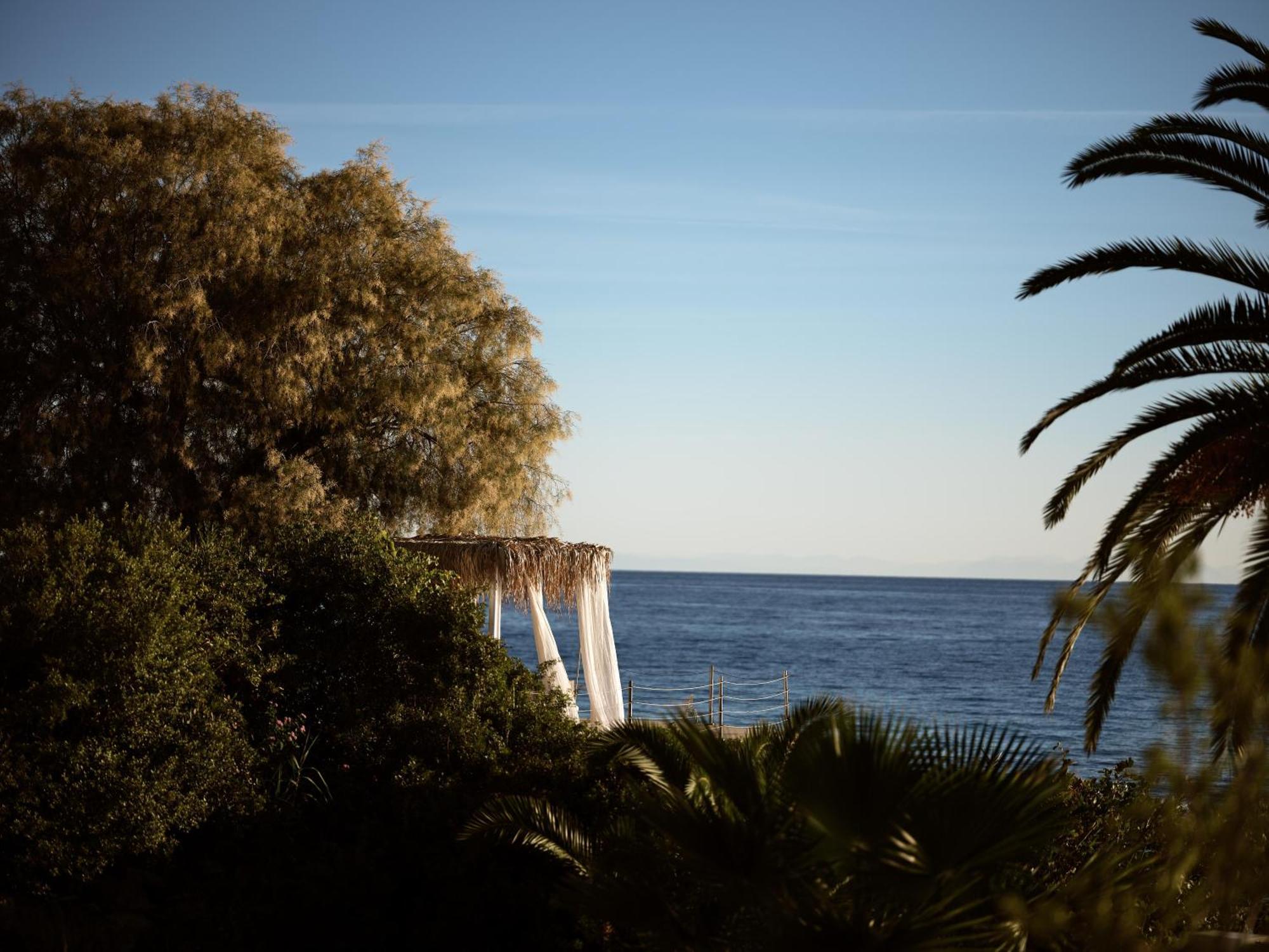 Calypso Villas Amoudi Exterior photo
